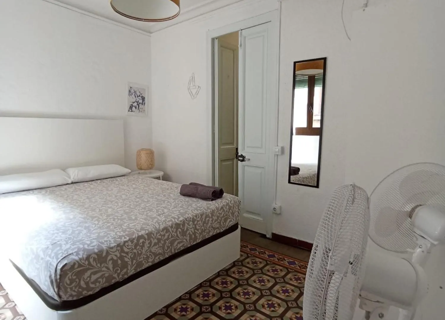 Gotic Veguer Private Rooms Jaume I Barcelona Hostel
