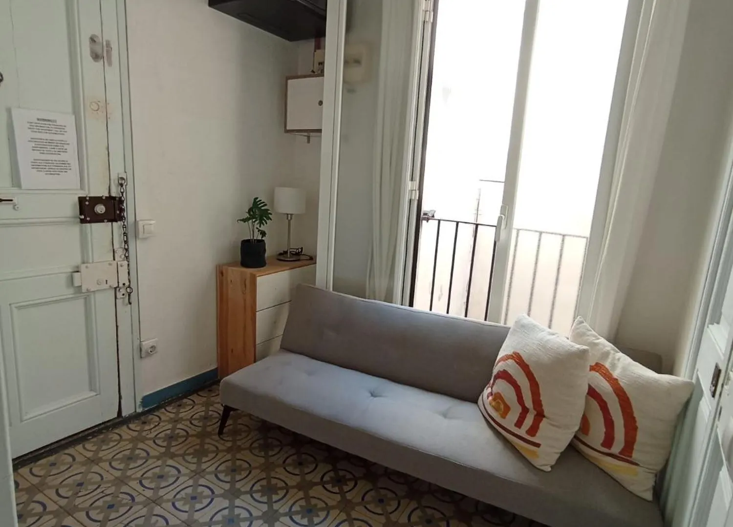 Hostel Gotic Veguer Private Rooms Jaume I Barcelona Spain